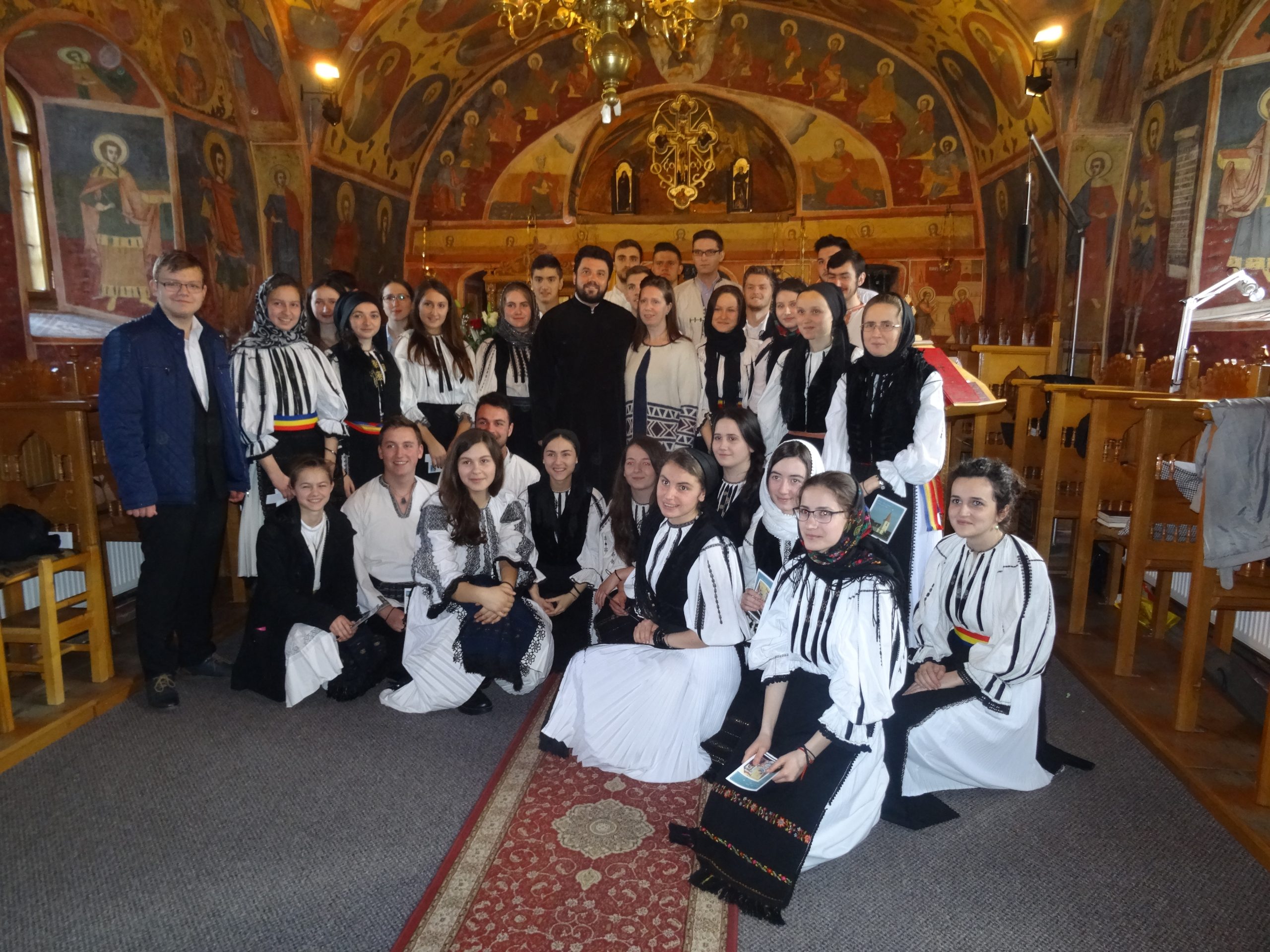 You are currently viewing Sărbătorind cu bucurie Buna Vestire, Hramul Bisericii noastre