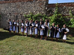 Read more about the article Debutul Ansamblului Popular Plaiuri de Munte din Cristian