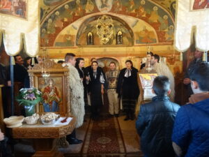 Read more about the article Grupul vocal JUNII, concert de colinde la biserica BnaVestire