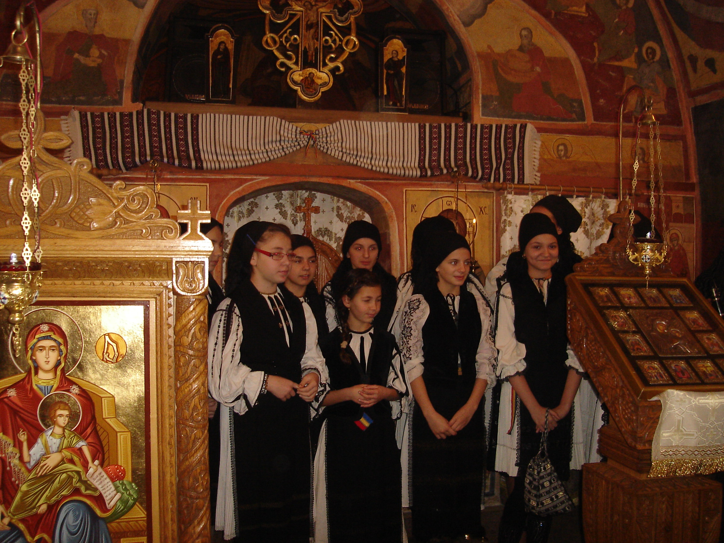 You are currently viewing Biserica a primit colindători