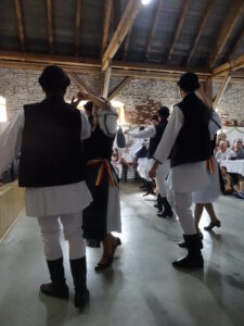 Read more about the article Ansamblul folcloric al parohiei, invitat la Întâlnirea sașilor din Cristian