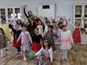 Read more about the article BALET la Academia sătească