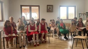 Read more about the article Audiții de pian la Academia sătească