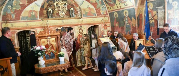 biserica-veche-din-cristian-lacas-ziditor-de-suflet-romanesc-358114