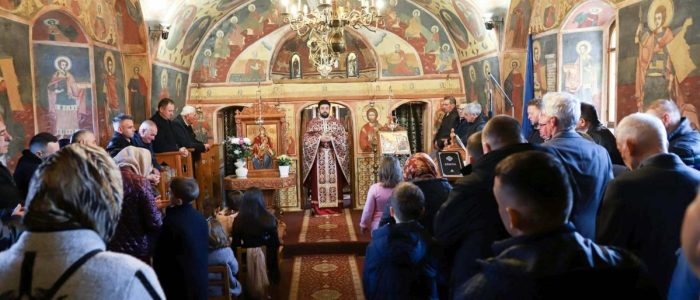biserica-veche-din-cristian-lacas-ziditor-de-suflet-romanesc-358115