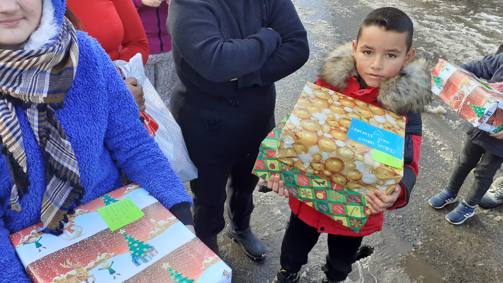 You are currently viewing Daruri de la copii pentru cei săraci